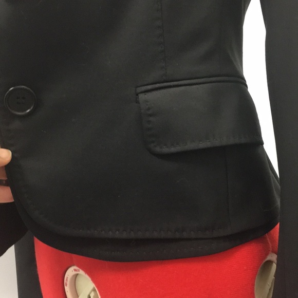 🔥  SUPER SLEEK 🔥 BCBGMaxAzria Tailored Blazer Jacket - Picture 3 of 7